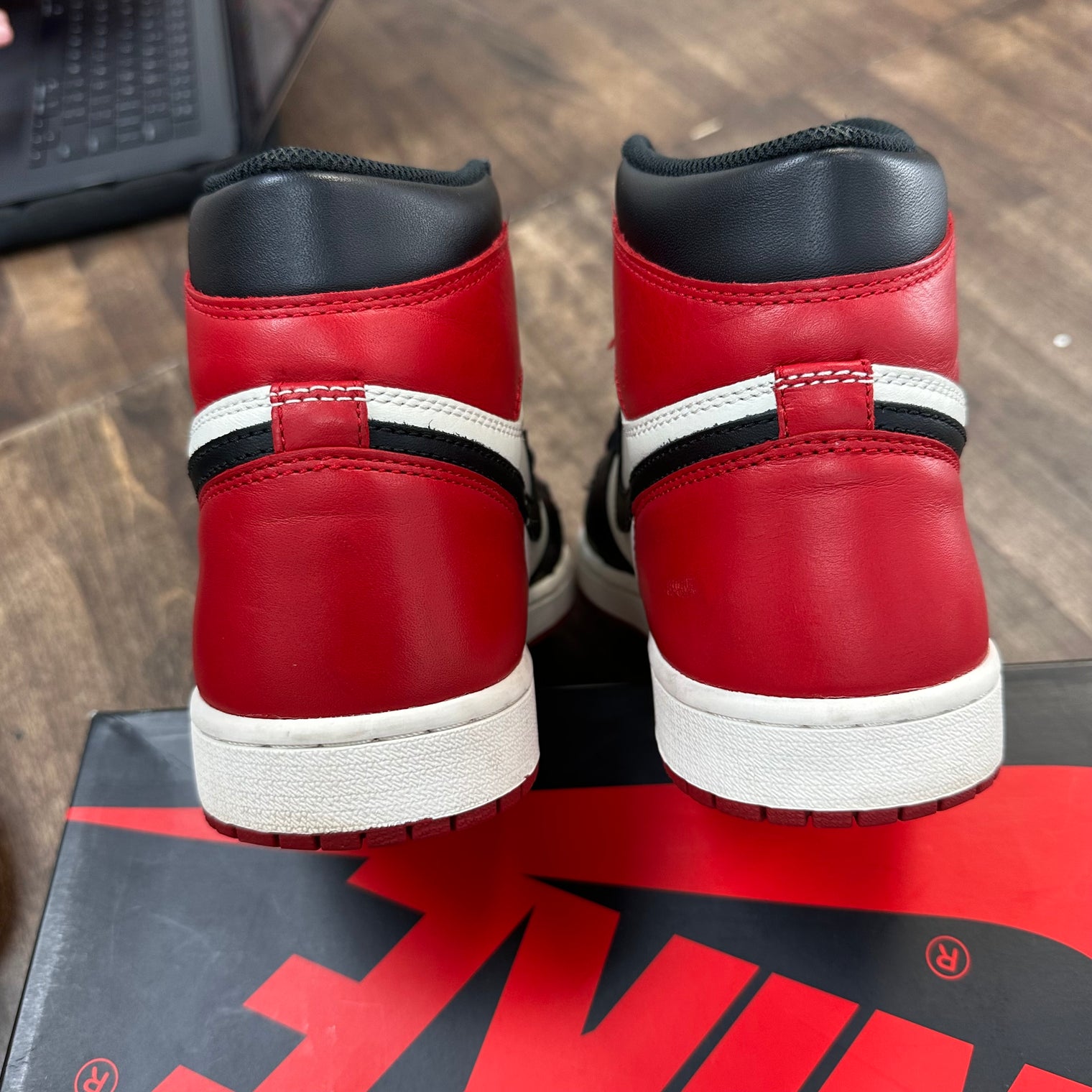 Bred Toe Jordan 1 High (USED)