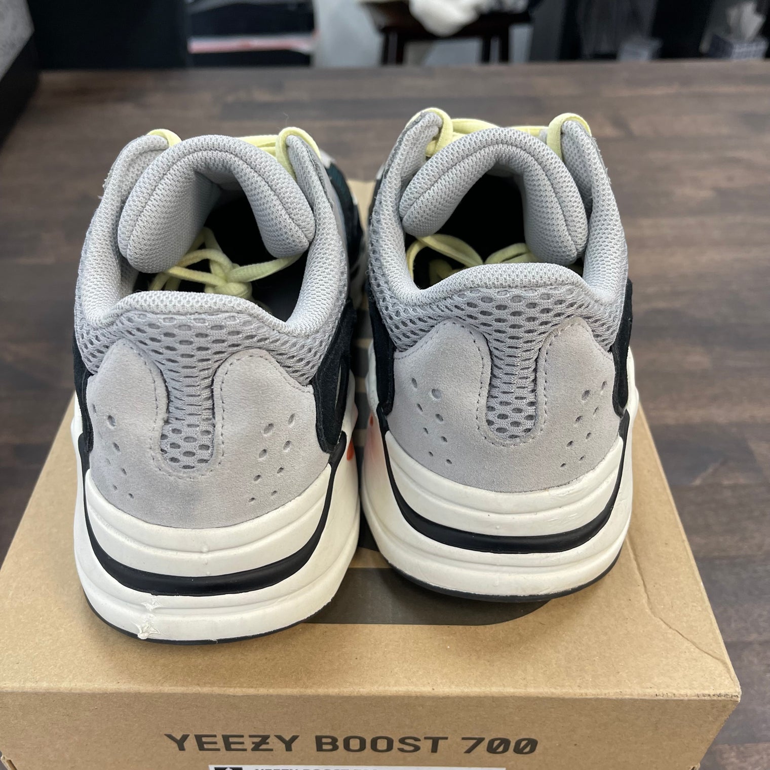 Waverunner Yeezy 700 (USED)