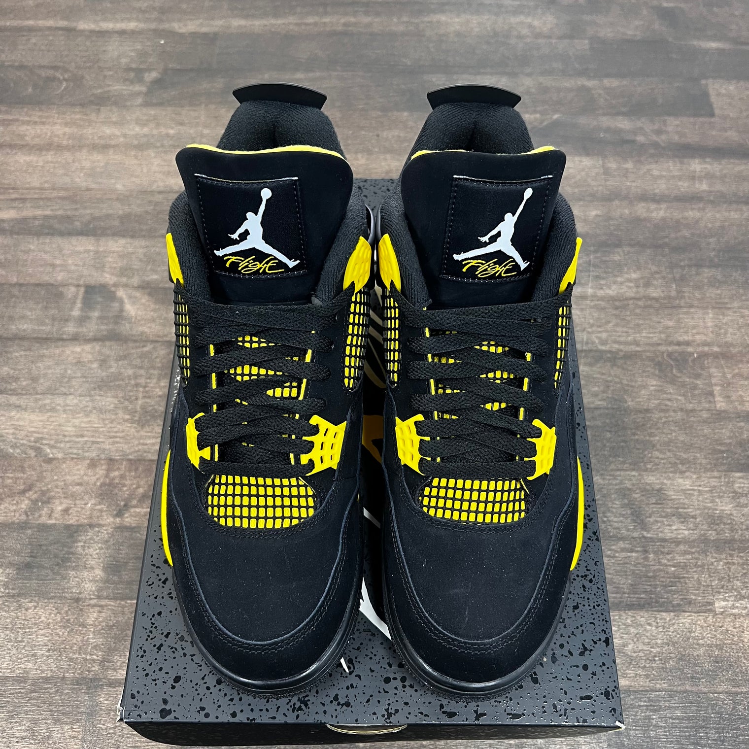 Yellow Thunder Jordan 4 (USED)