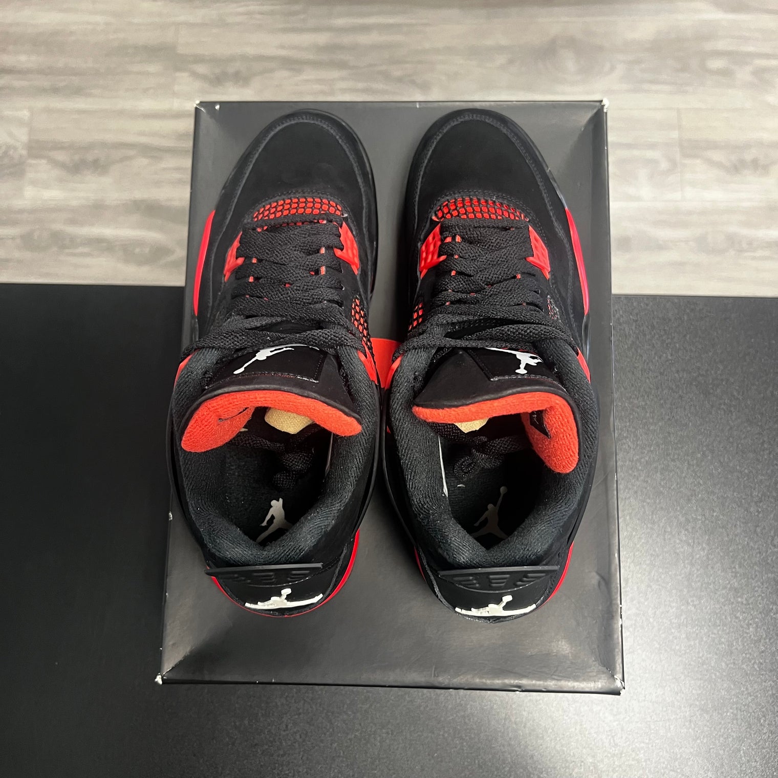 Red Thunder Jordan 4 Retro (USED)