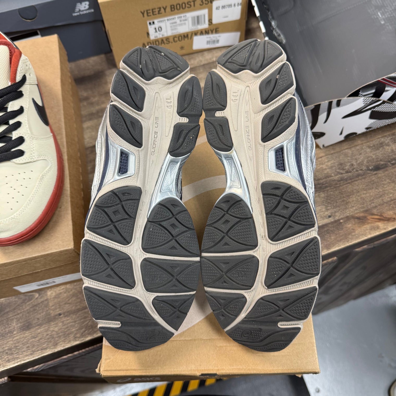 Billy Pure Silver Midnight ASICS Gel-NYC (USED)