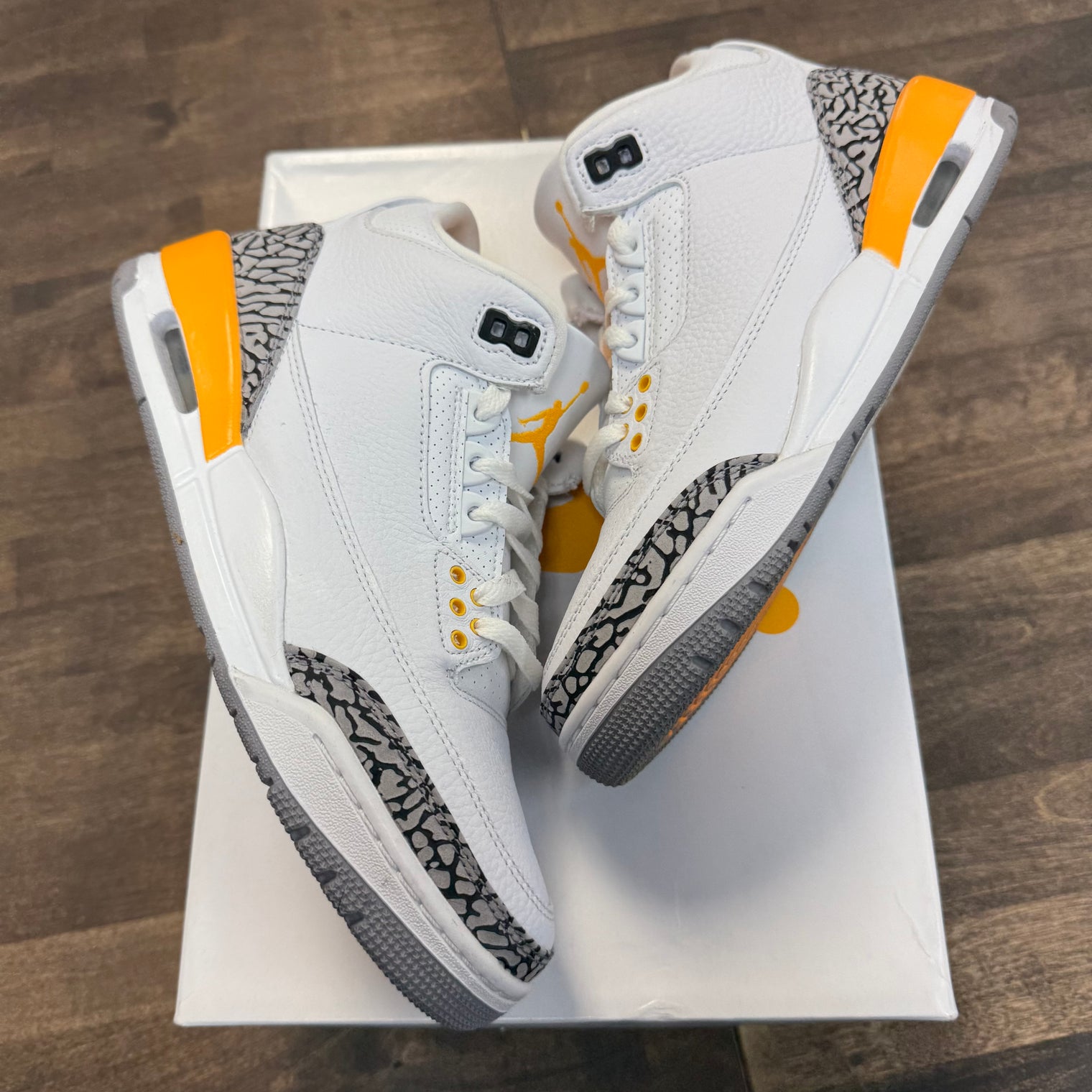 Laser Orange Jordan 3 (W) (USED)