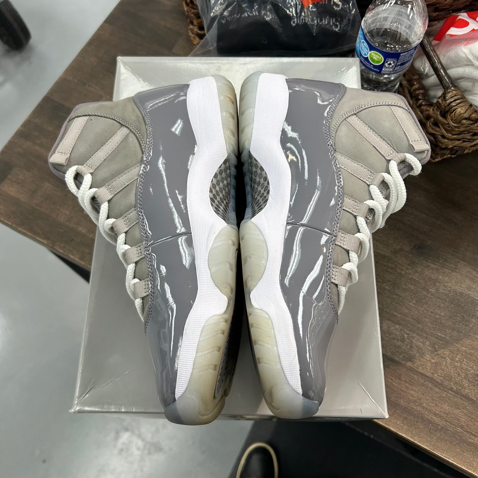 Cool Grey Jordan 11 Retro (USED)