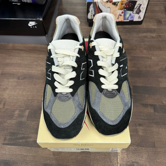 MiUSA Teddy Saints Black True Camo New Balance 990V2 (USED)