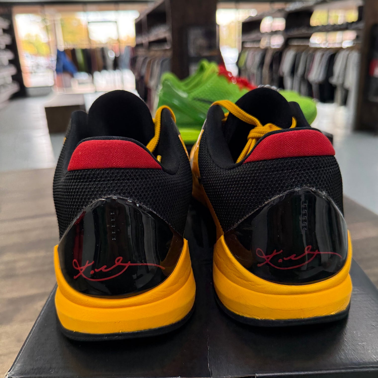 Bruce Lee Nike Kobe 5 Protro (USED)