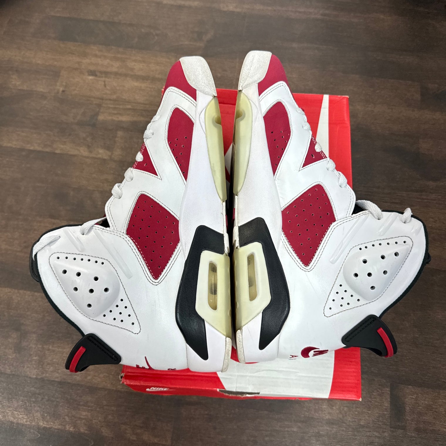 Carmine Jordan 6 Retro (USED, no box)