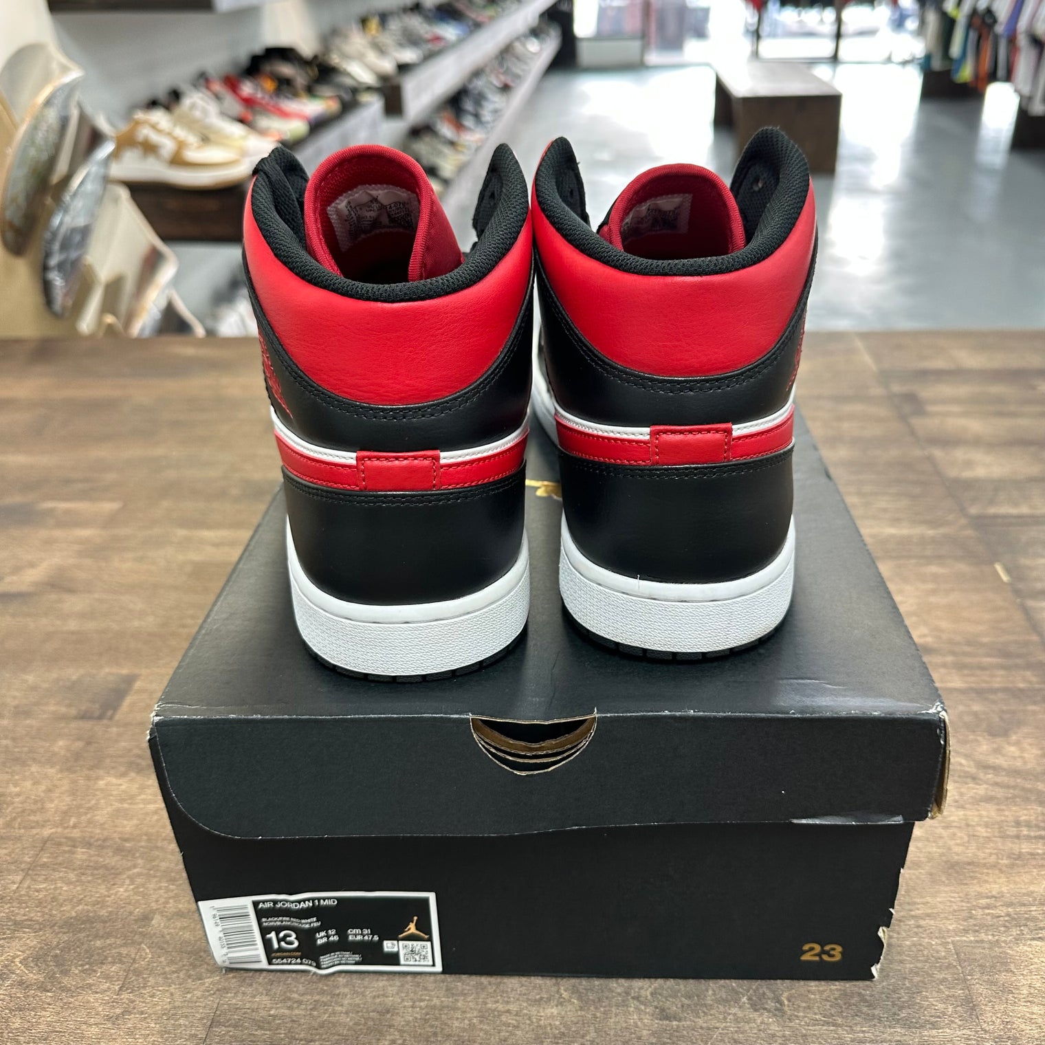 Gym Red Jordan 1 Mid (USED)