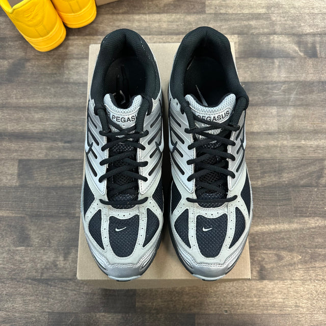 Black Metallic Silver Nike Air Peg 2K5 (USED, No Box)