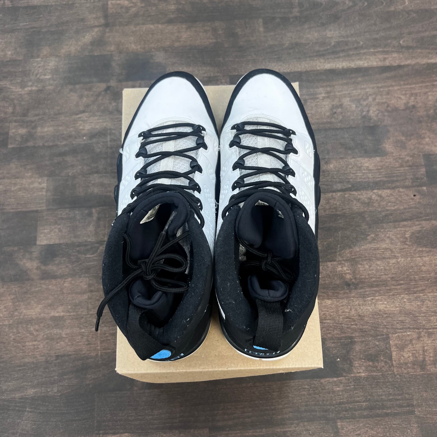 Nike Jordan 9 University Blue (USED NO BOX)