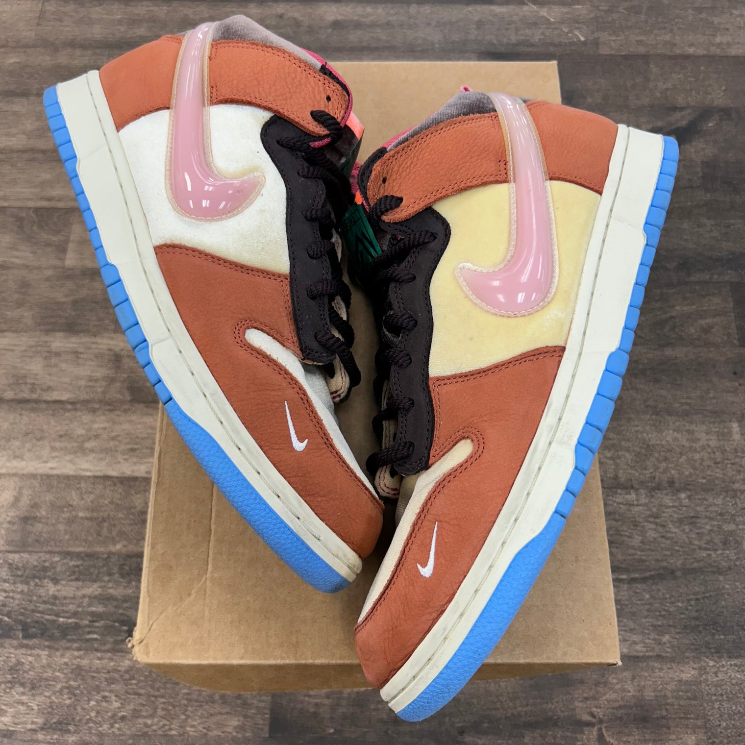 Social Status Chocolate SB Dunk Mid (USED, No Box)