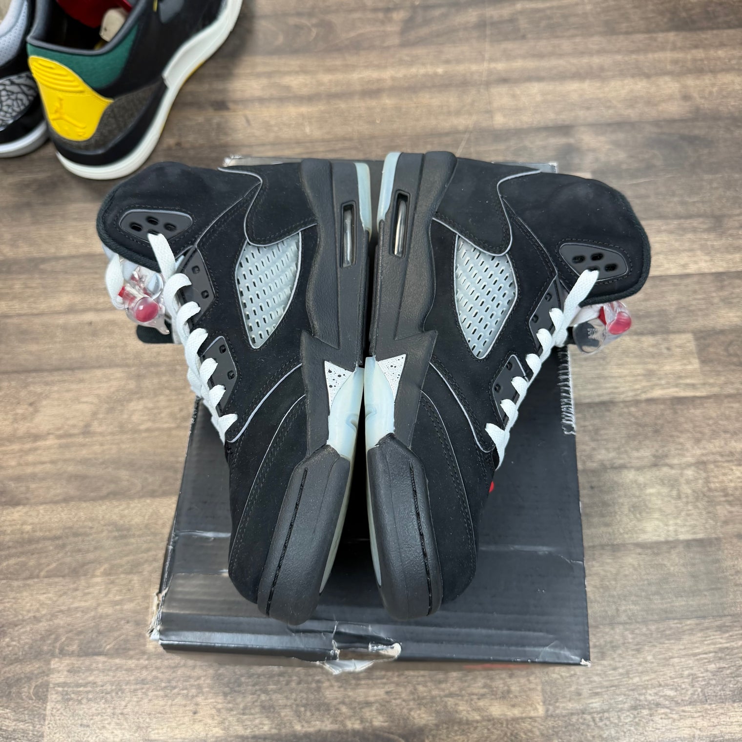 Black Metallic Jordan 5 Retro (2025) (GS) (USED)