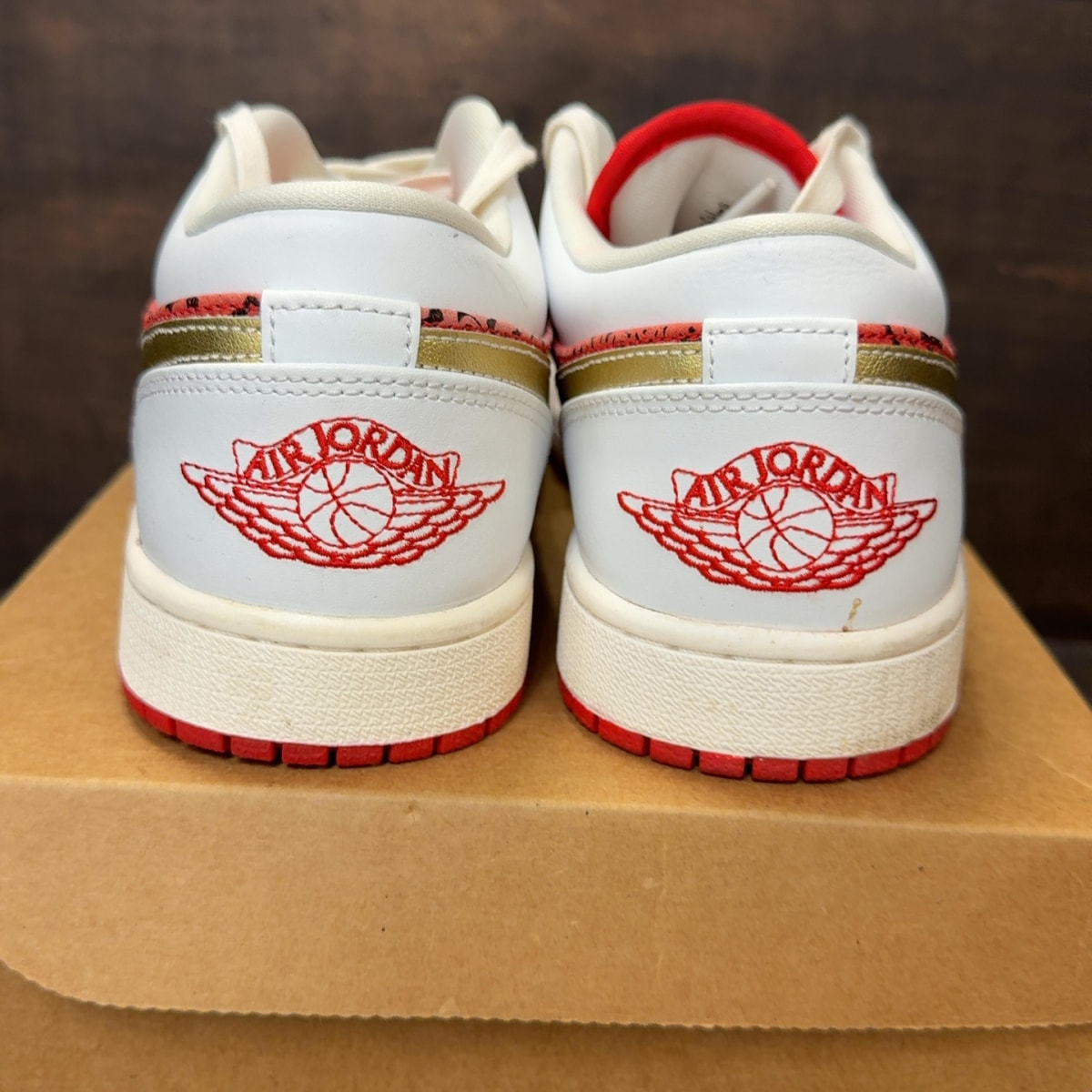 Jordan 1 Low Spades Size 8 (Pre-Owned) - Image 5