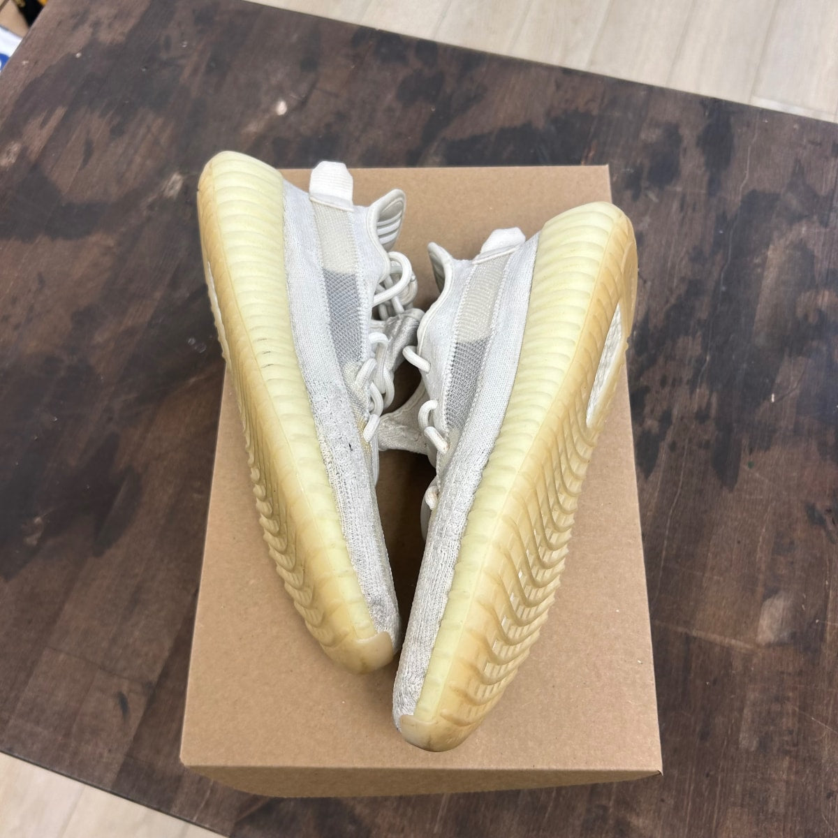 adidas Yeezy Boost 350 V2 Bone Size 6.5 (Pre-Owned) - Image 1