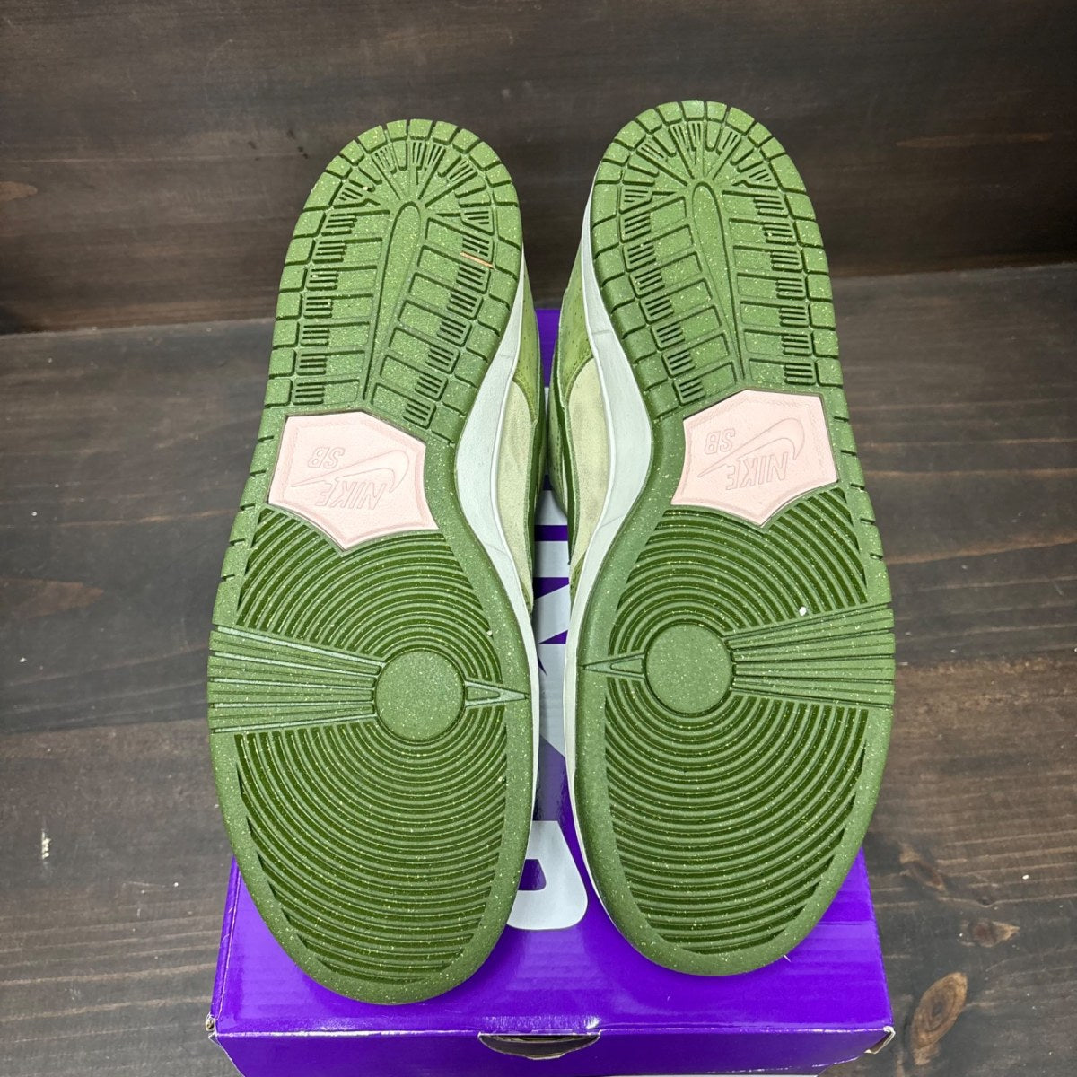 Nike SB Dunk Low Yuto Horigome Matcha Size 11 (Pre-Owned) - Image 6