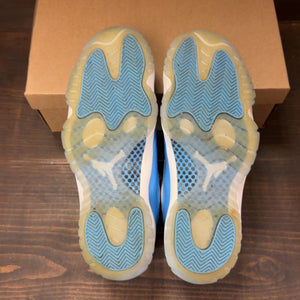 Jordan 11 Retro Low University Blue (2026) Size 10.5 (Pre-Owned) - aux