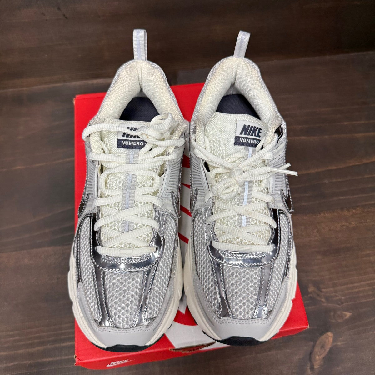 Nike Zoom Vomero 5 Photon Dust Chrome (GS) - Image 2