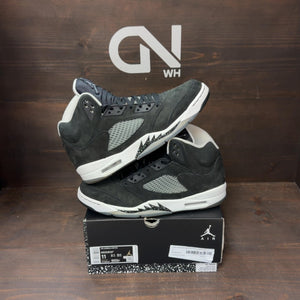 Jordan 5 Retro Moonlight (2021) - Image 1