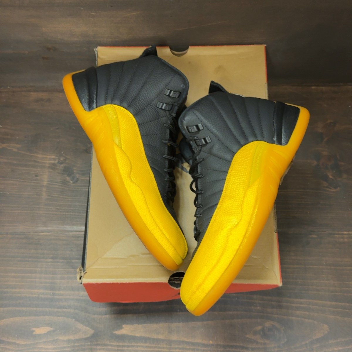 Jordan 12 Retro Black University Gold - Image 2