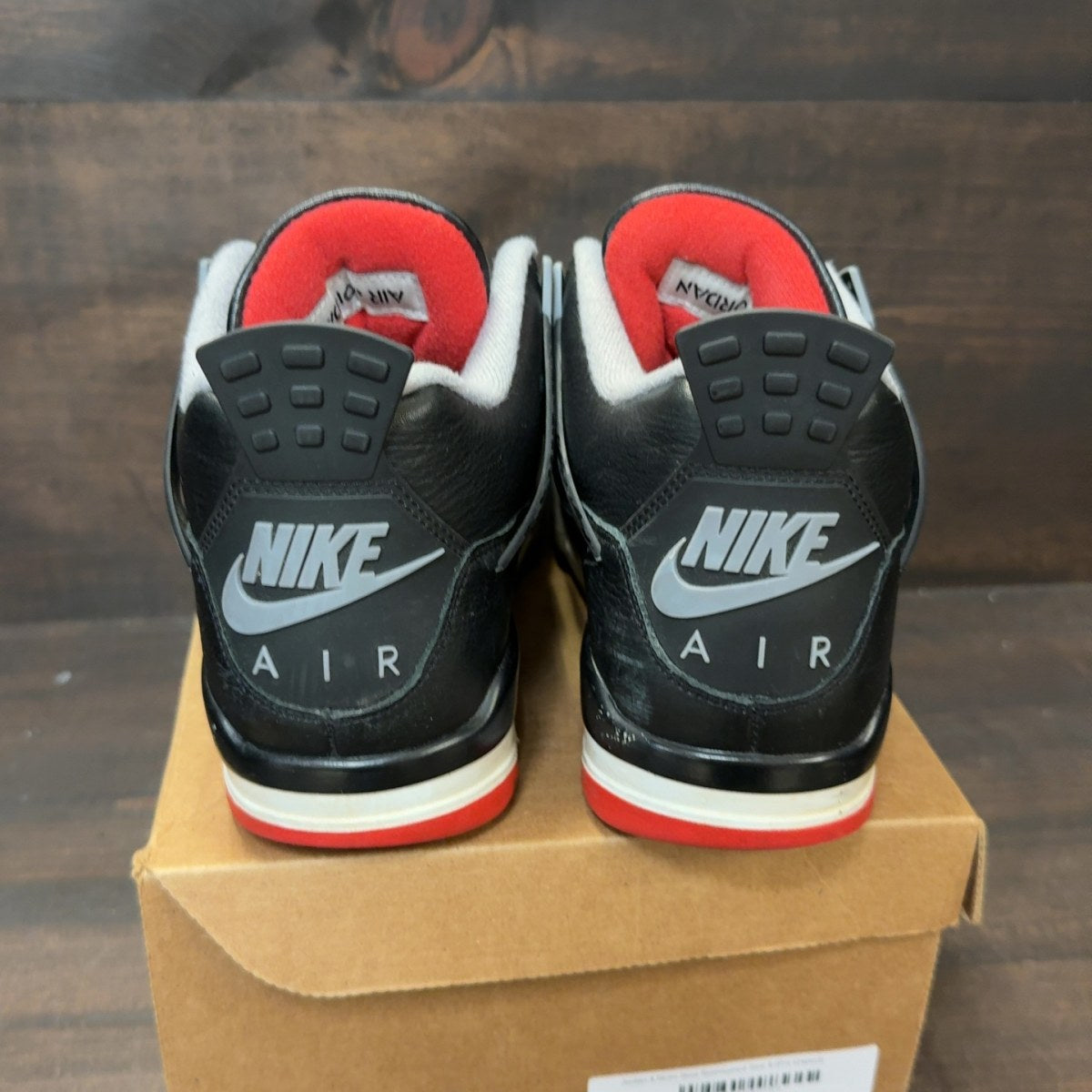Jordan 4 Retro Bred Reimagined Size 9 (Pre-Owned) - Image 5