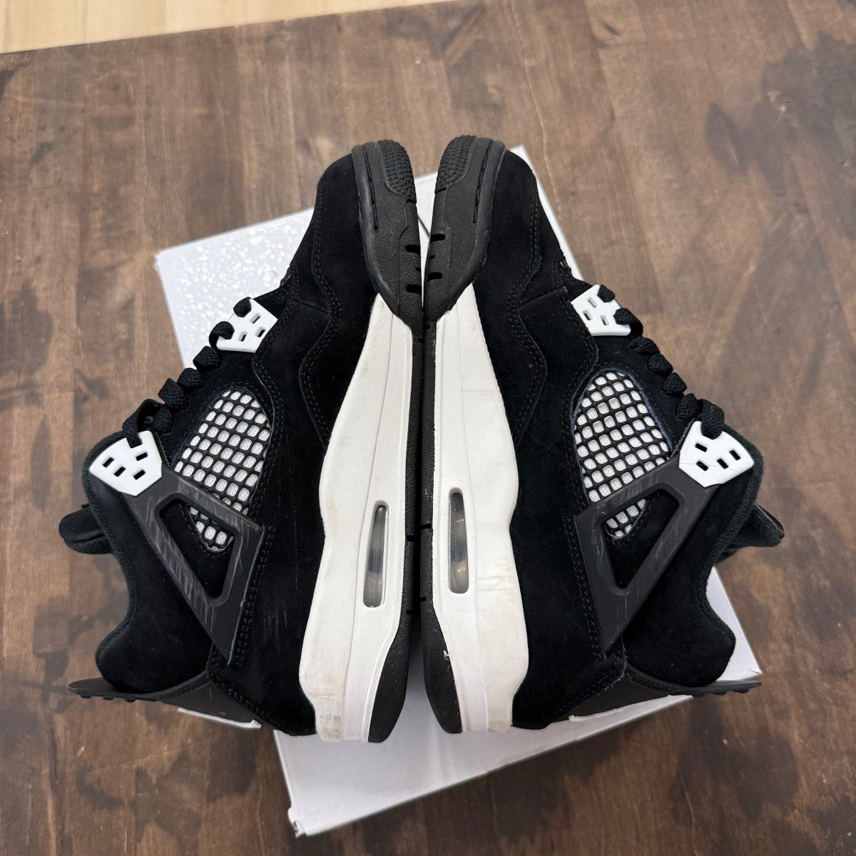Jordan 4 Retro White Thunder (GS) - Image 4