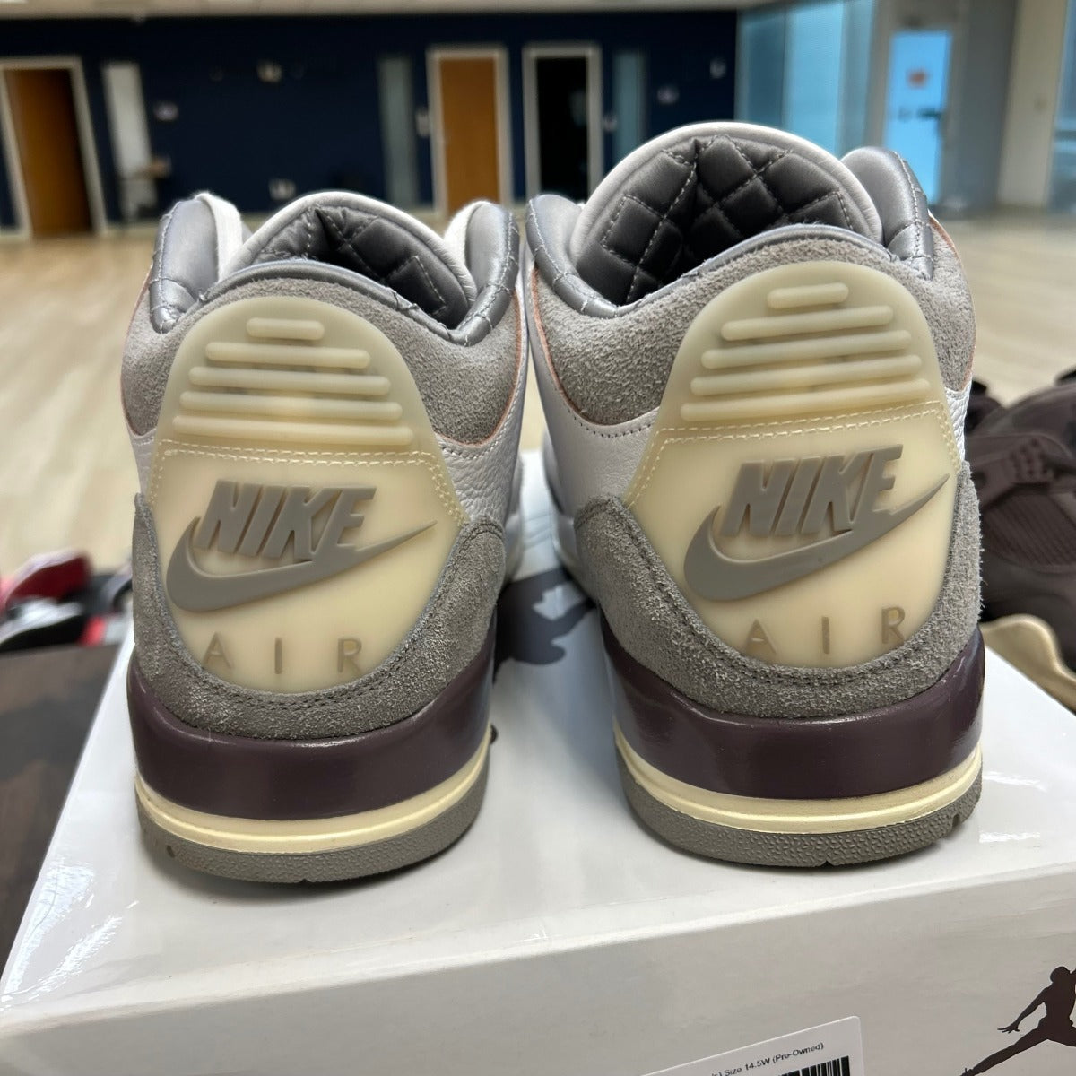 Jordan 3 Retro SP A Ma Maniére (Women's) - Image 4