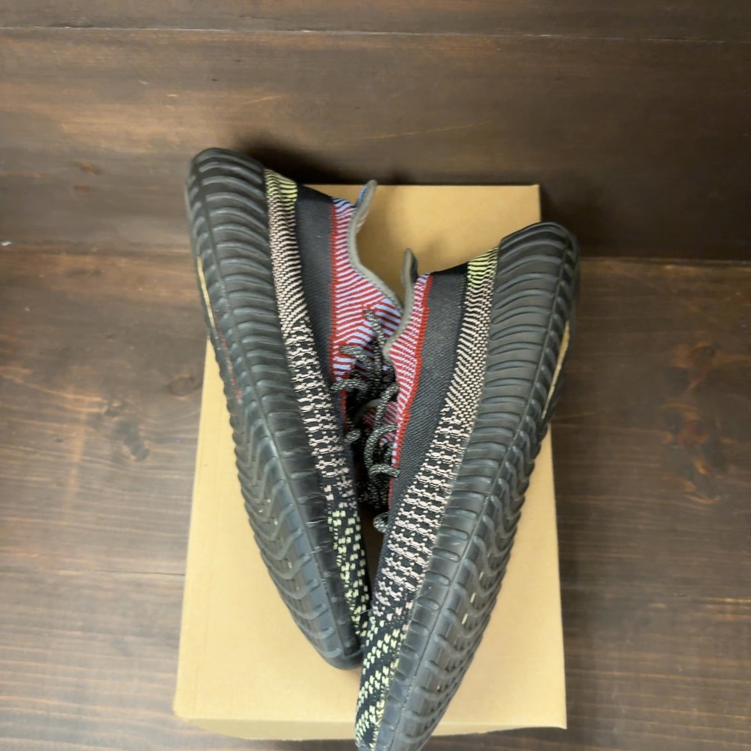 adidas Yeezy Boost 350 V2 Yecheil (Non-Reflective) Size 11 (Pre-Owned) - Image 2