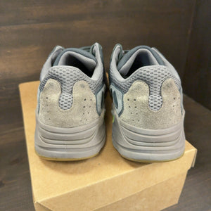 adidas Yeezy Boost 700 Mauve Size 12 (Pre-Owned) - Image 4