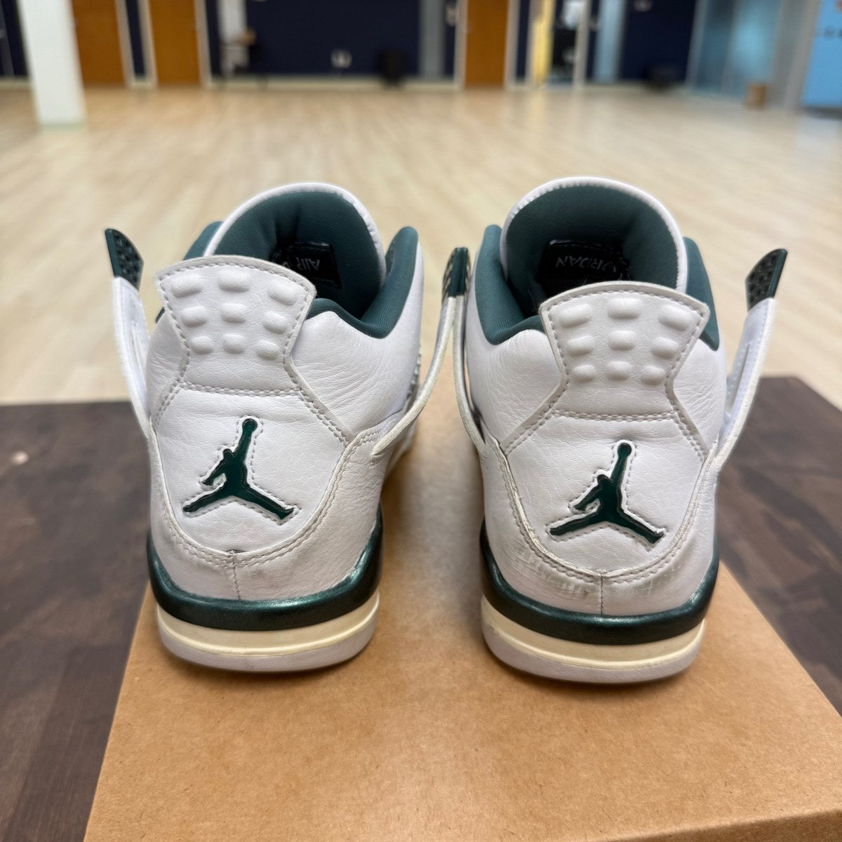 Jordan 4 Retro Oxidized Green Size 6 (Pre-Owned) - Image 5