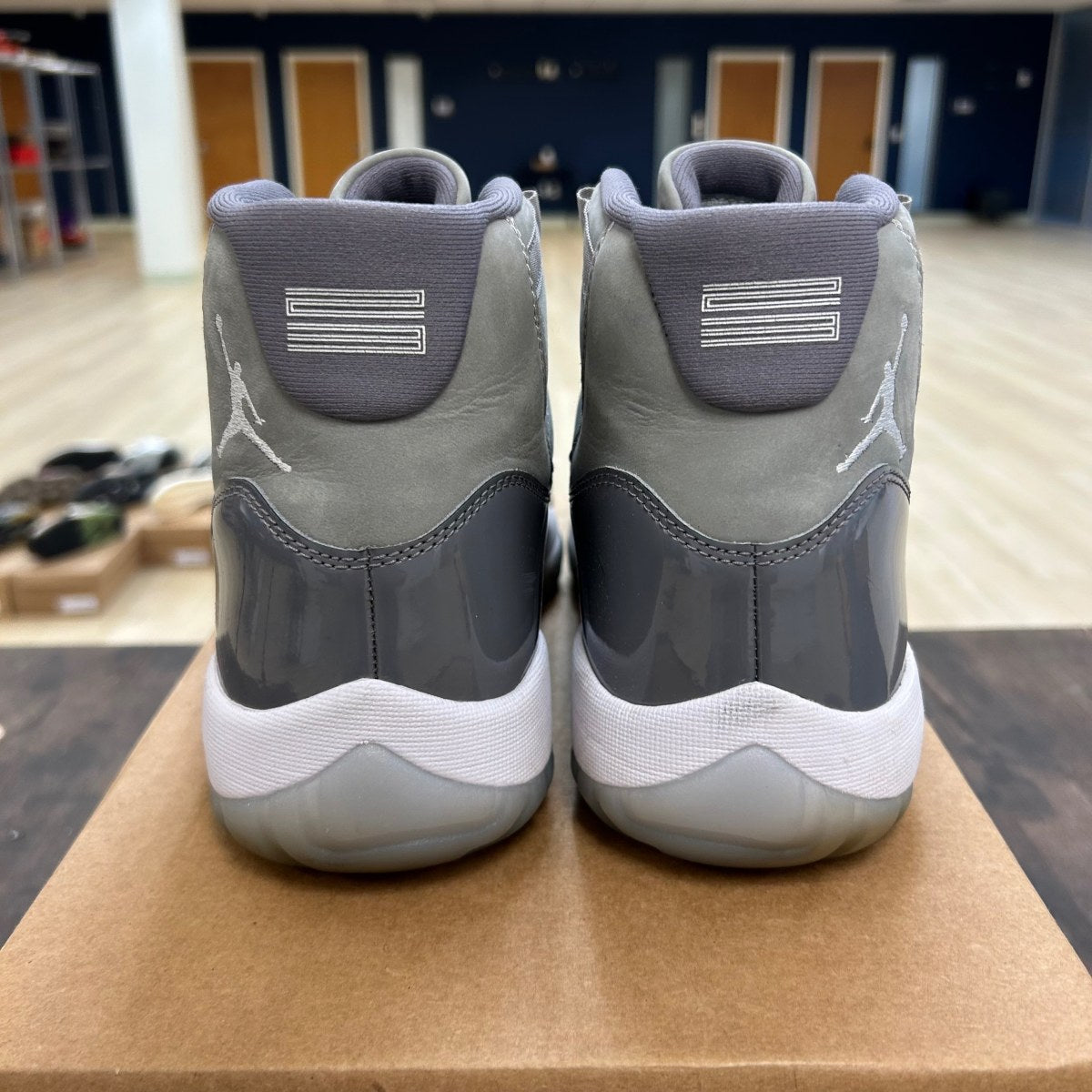Jordan 11 Retro Cool Grey (2021) Size 10 (Pre-Owned) - Image 4