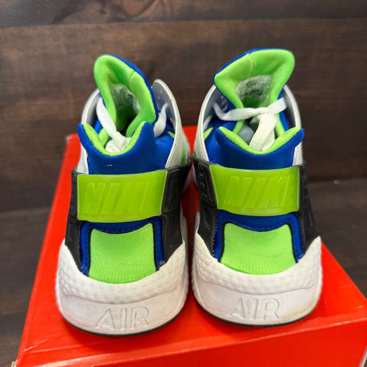 Nike Air Huarache Scream Green (2021) - Image 3