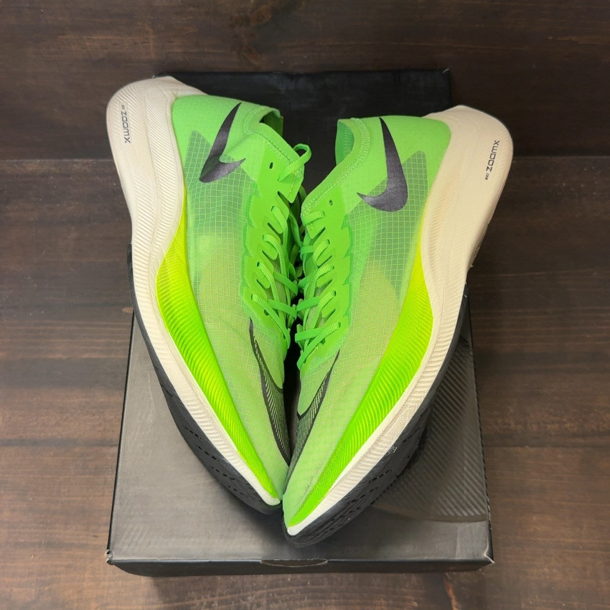 Nike ZoomX Vaporfly Next% Volt - Image 2