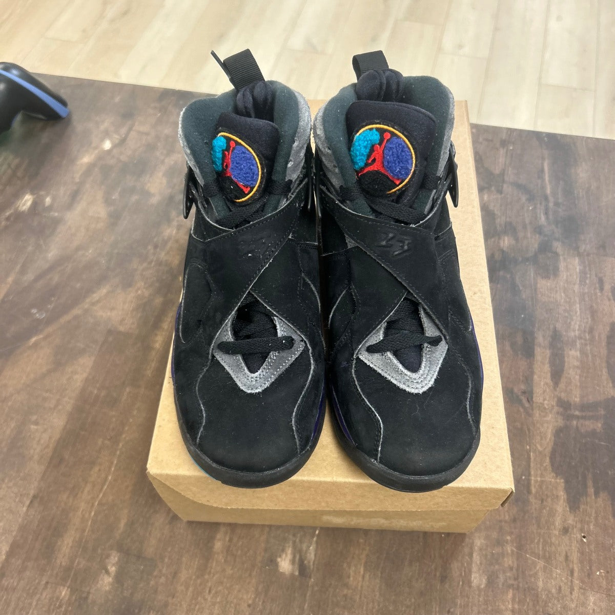 Jordan 8 Retro Aqua (2025) (GS) Size 5.5Y (Pre-Owned) - Image 2