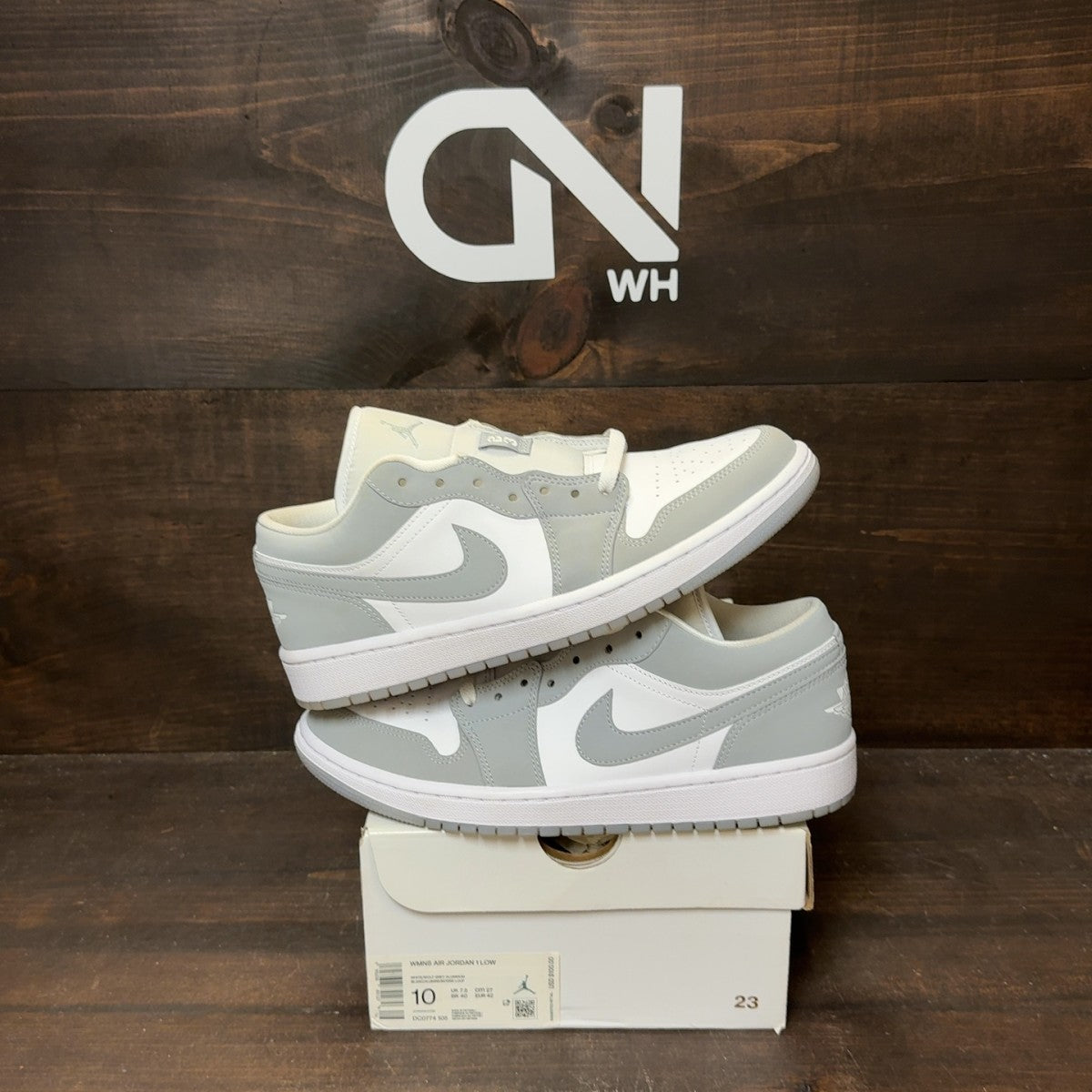 Jordan 1 Low Wolf Grey (Women's) Size 10W (Pre-Owned)