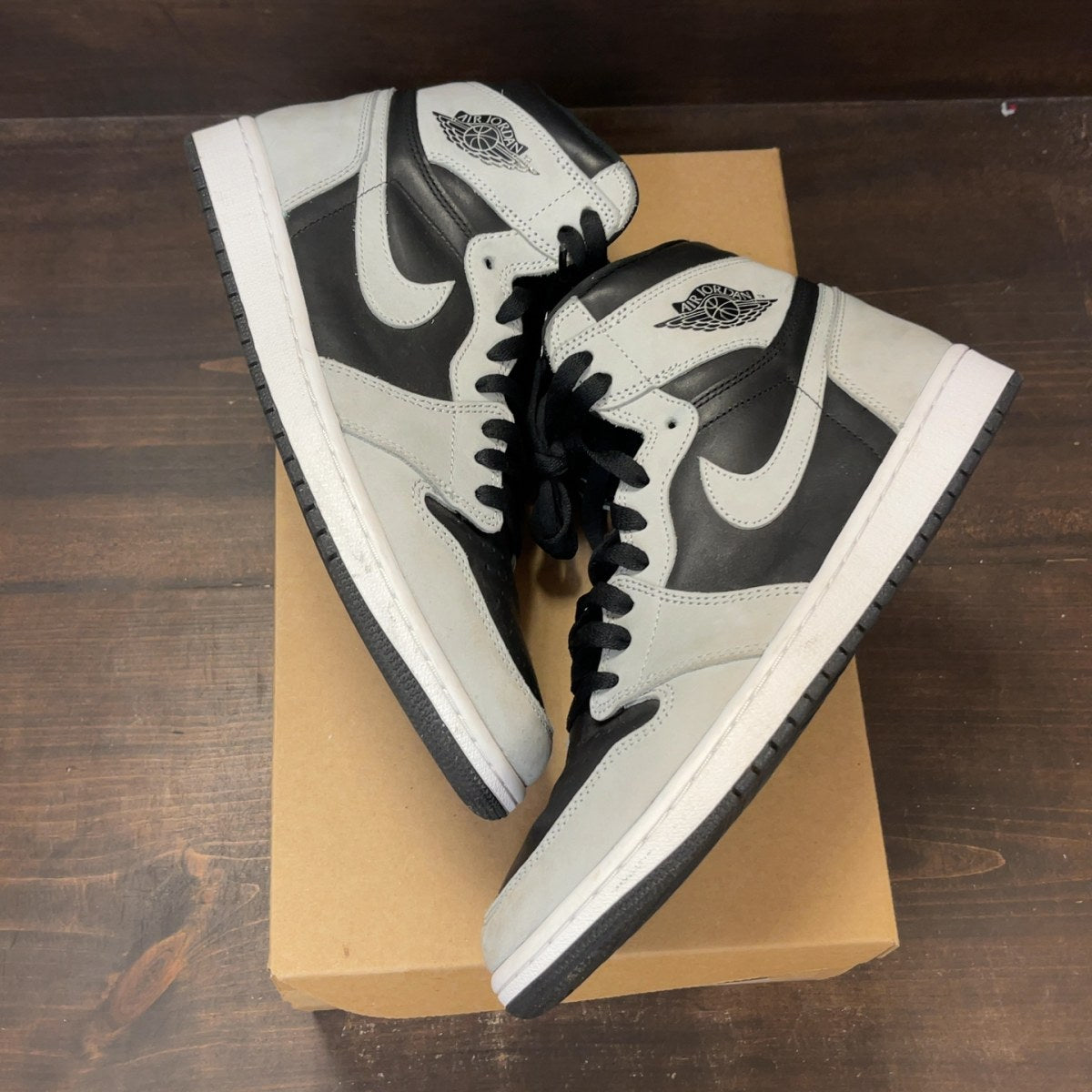 Jordan 1 Retro High Shadow 2.0 Size 11 (Pre-Owned) - Image 2