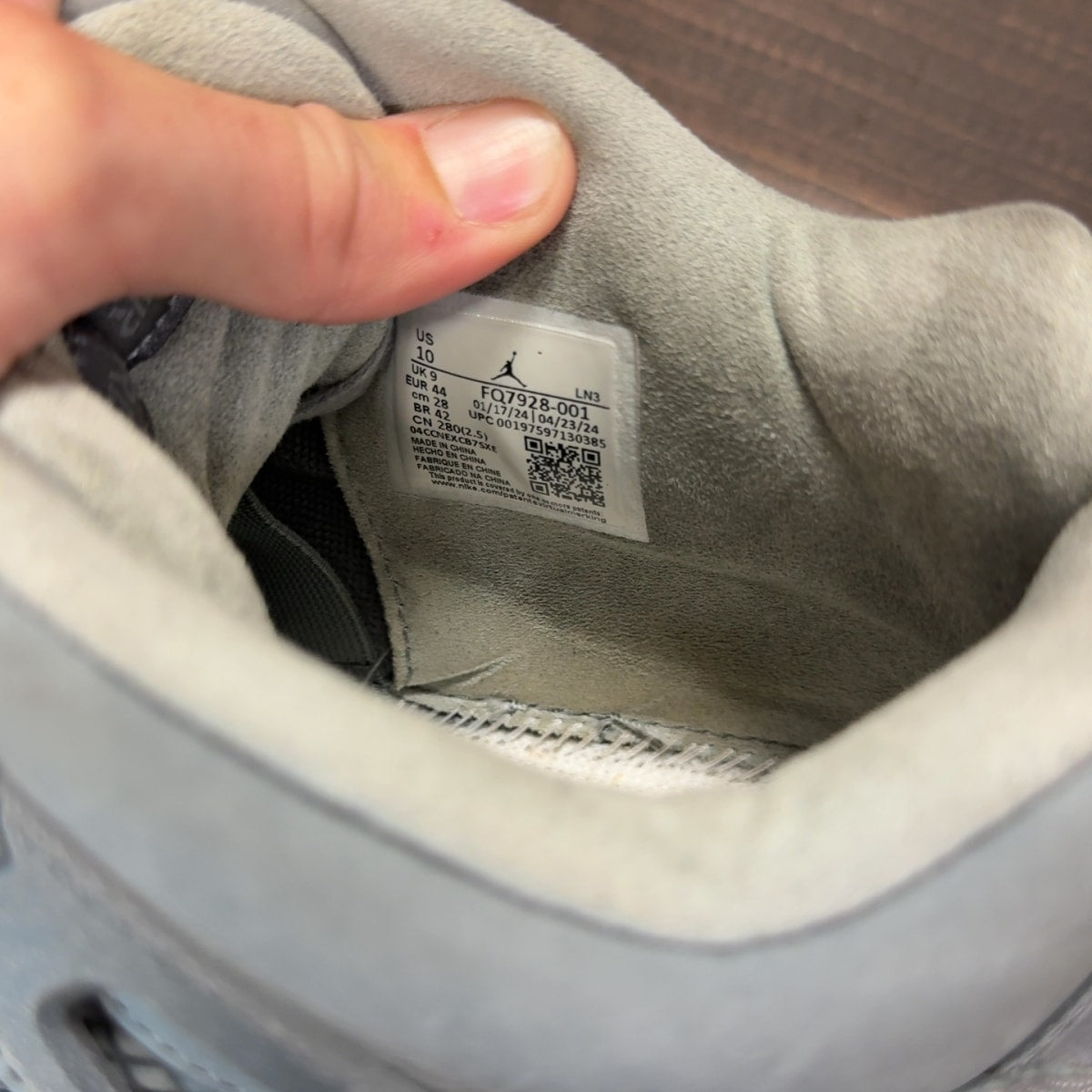 Jordan 4 Retro SE Paris Olympics Wet Cement - Image 7