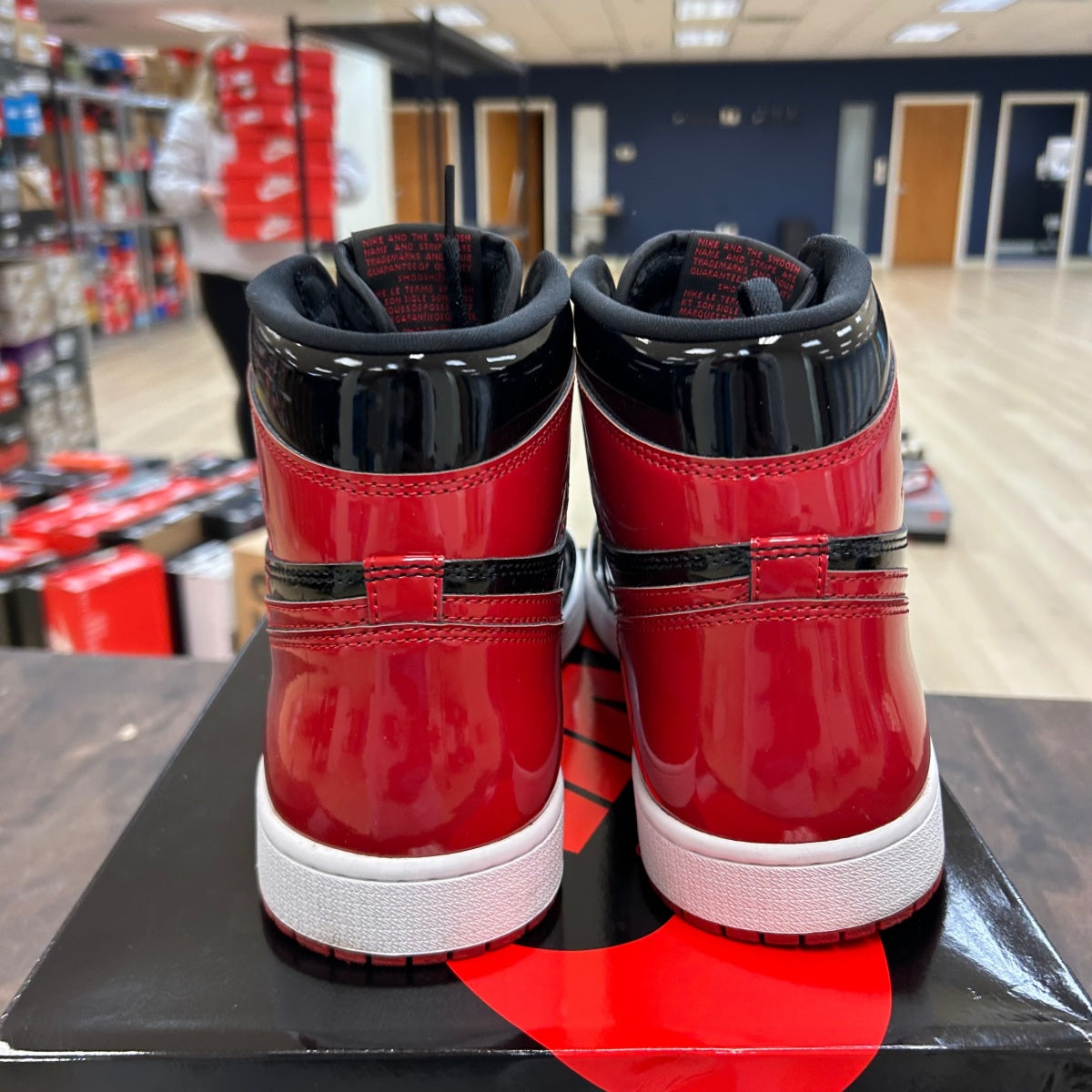 Jordan 1 Retro High OG Patent Bred - Image 10