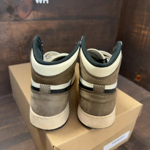 Jordan 1 Retro High Dark Mocha (GS) Size 7Y (Pre-Owned) - Image 4