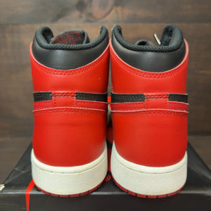 Jordan 1 Retro Bred Banned (2016) (GS) Size 6.5Y (Pre-Owned)