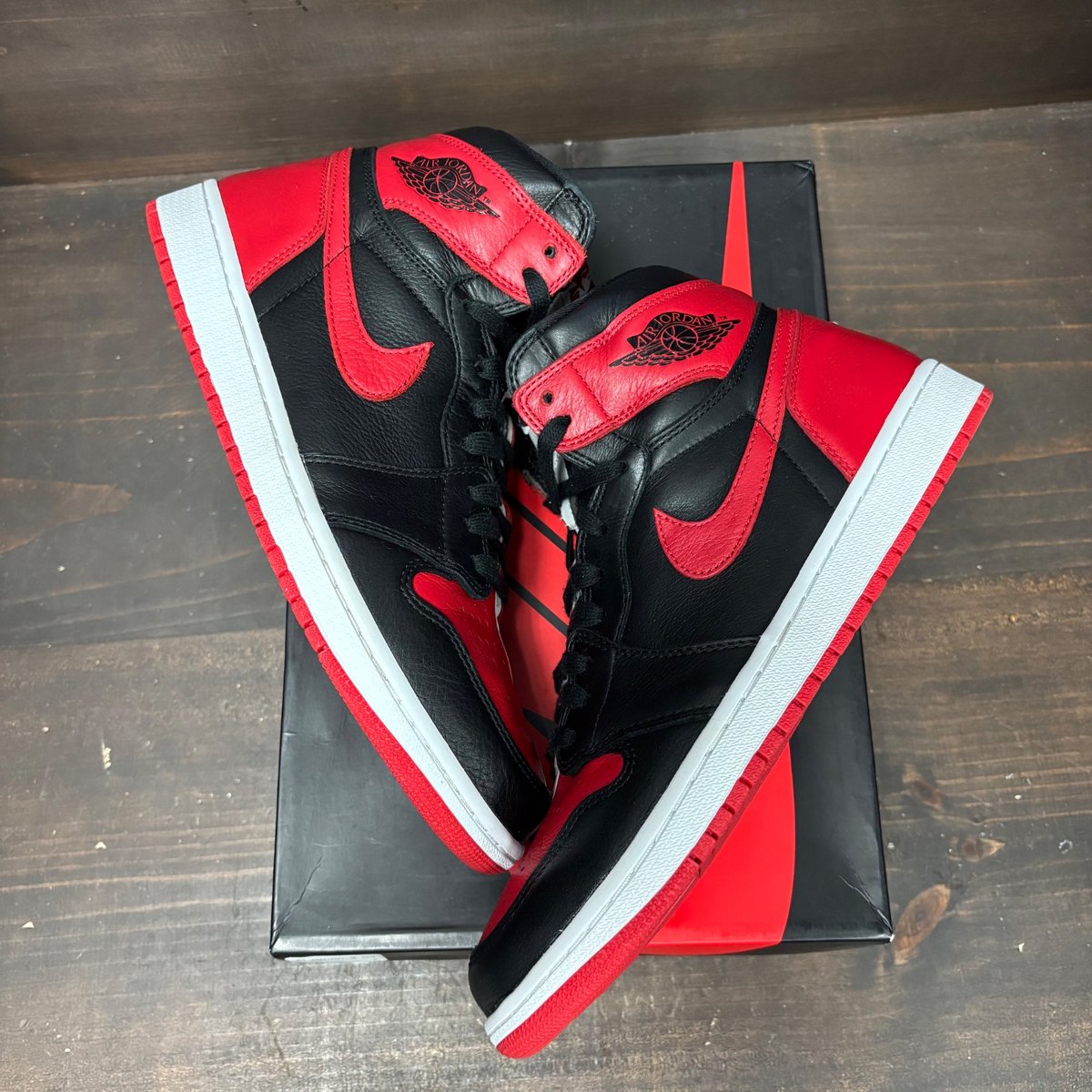 Jordan 1 Retro High Homage To Home (Non-numbered) Size 11 (Pre-Owned) - back
