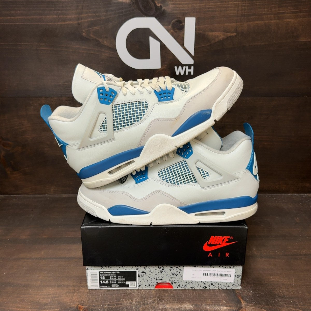 Jordan 4 Retro Military Blue (2024) - Image 1