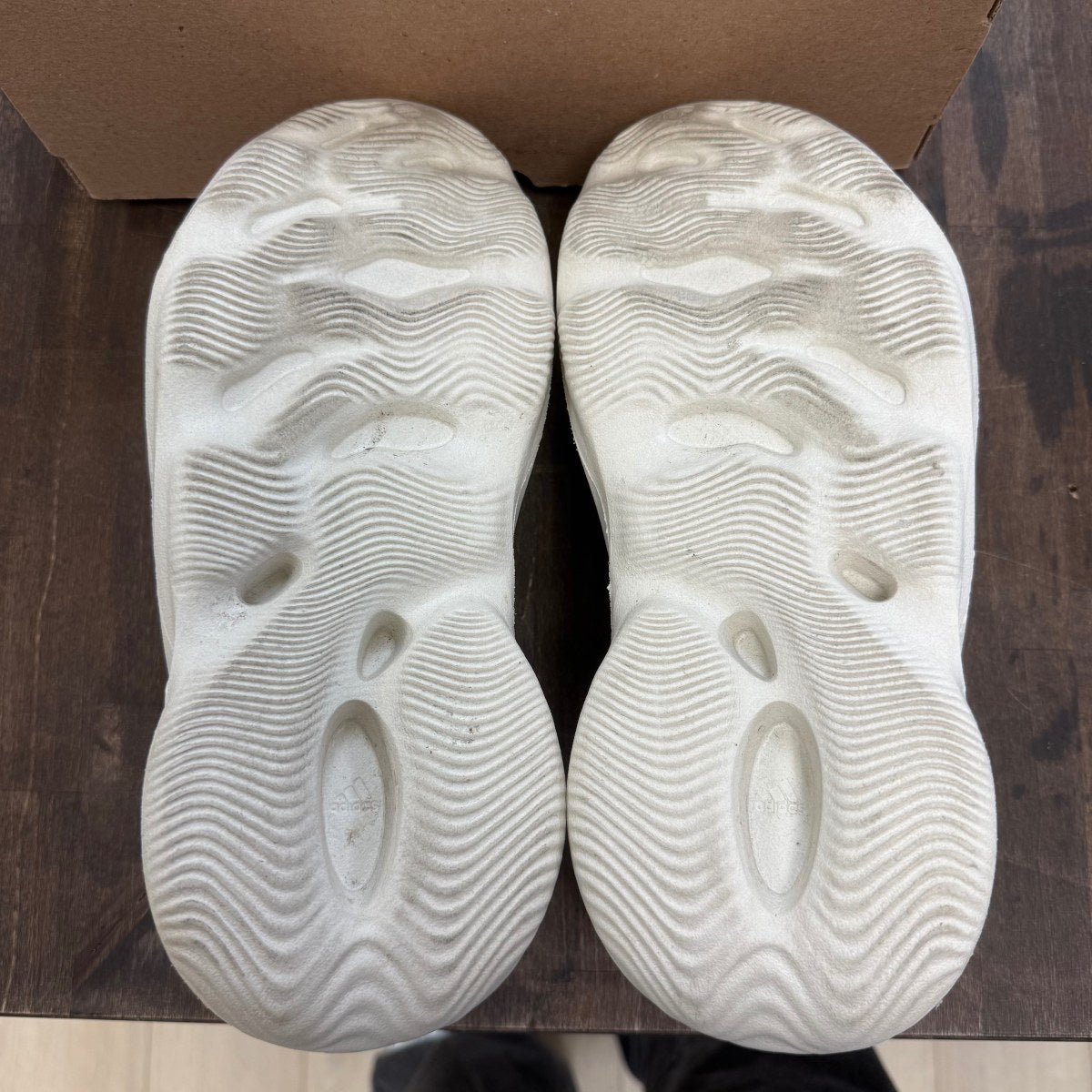 adidas Yeezy Foam RNNR Ararat - Image 5