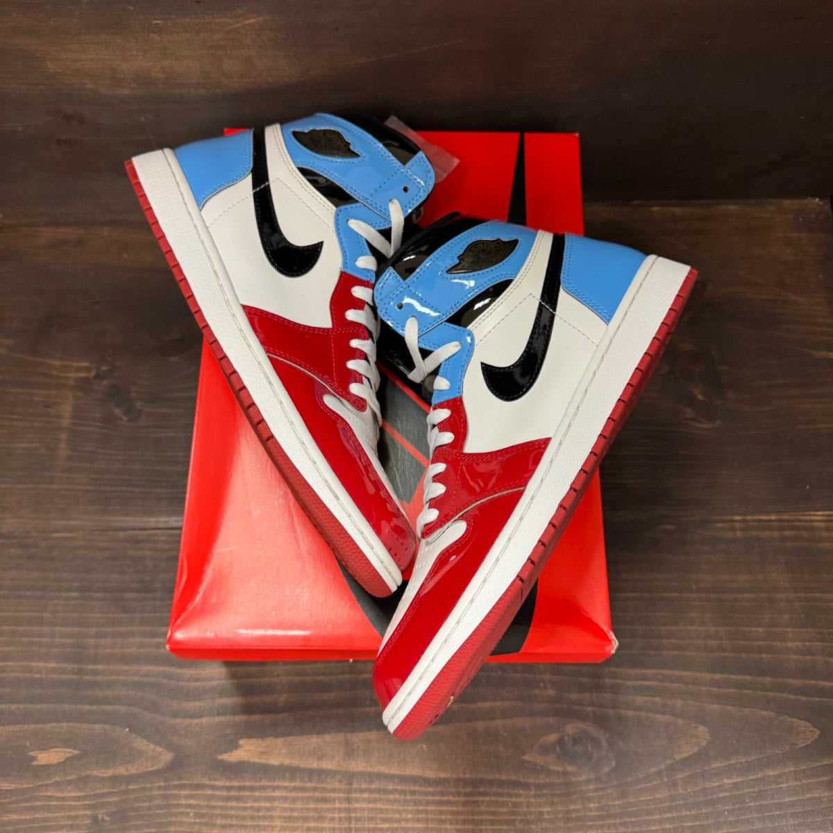 Jordan 1 Retro High Fearless UNC Chicago - Image 2