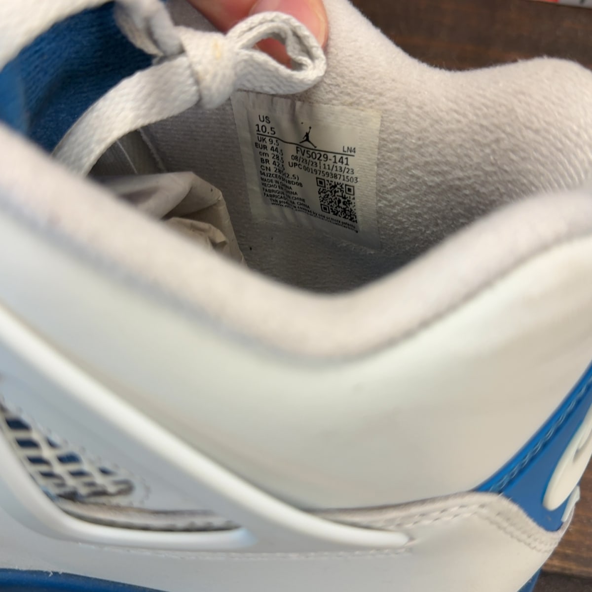 Jordan 4 Retro Military Blue (2024) - Image 7
