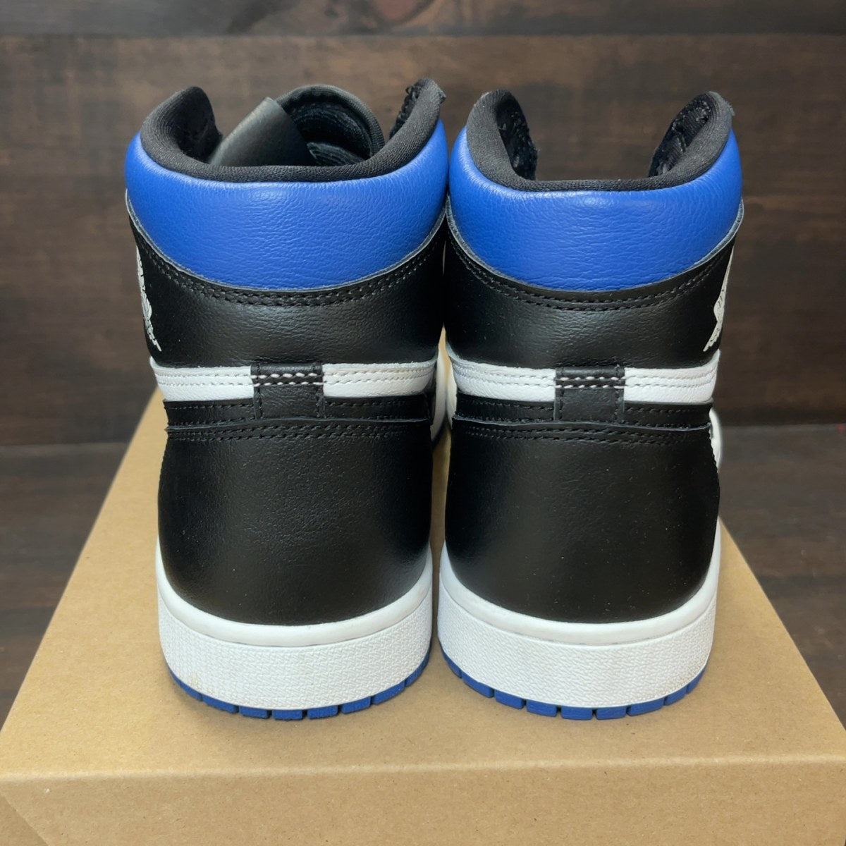Jordan 1 Retro High Royal Toe Size 9.5 (Pre-Owned) - Image 5