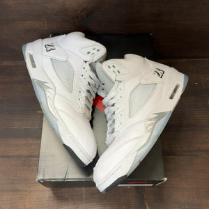 Jordan 5 Retro White Metallic (2026) - Image 2