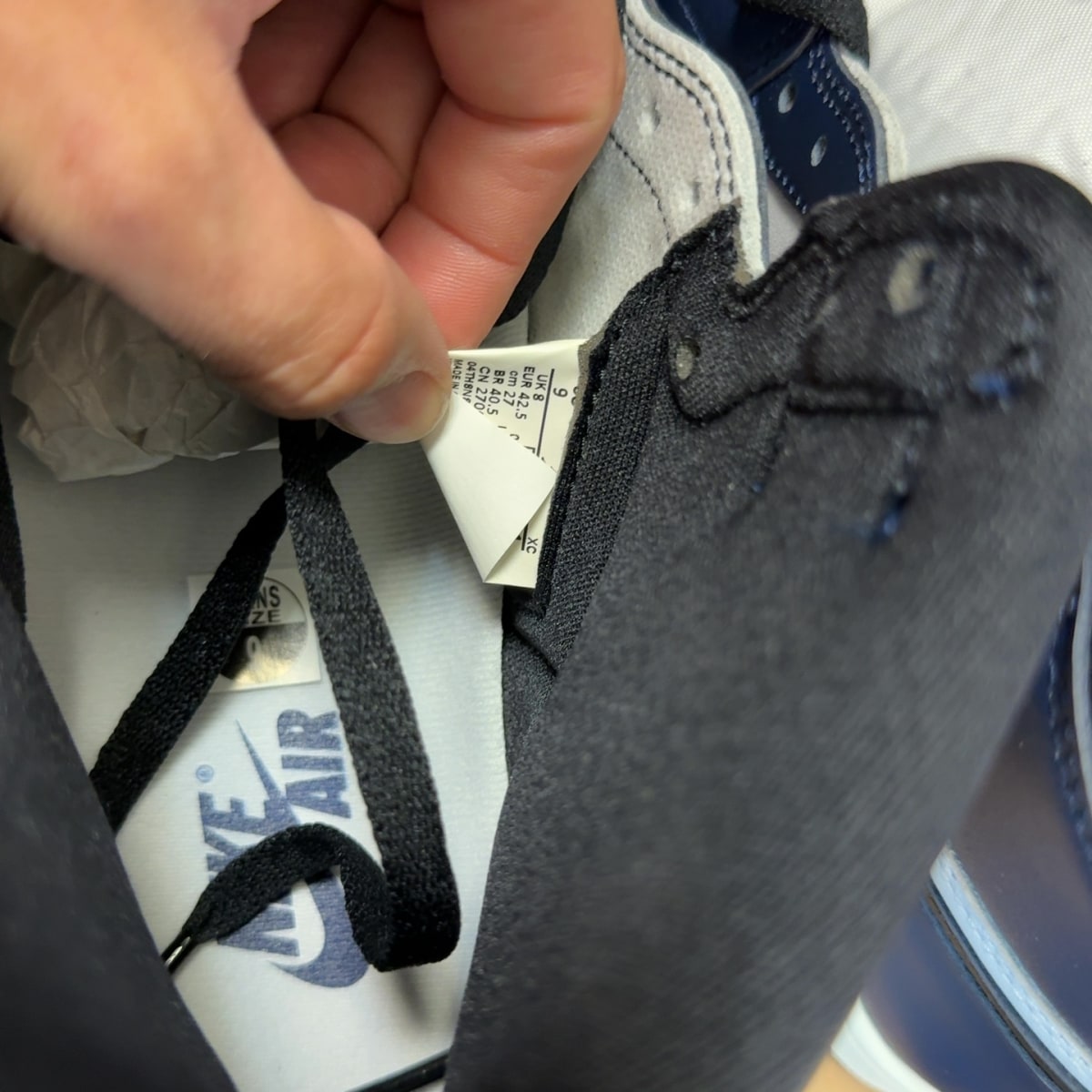 Jordan 1 Retro High OG Midnight Navy Size 9 - Image 7