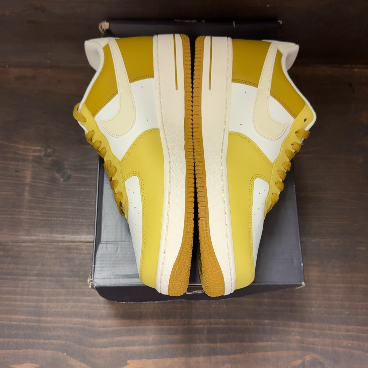 Nike Air Force 1 Low '07 Bronzine Saturn Gold - Image 4