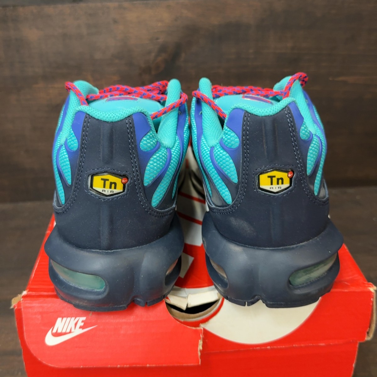 Nike Air Max Plus Discover Your Air - Image 4
