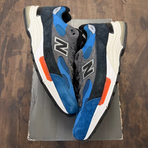 New Balance 992 Black Blue Grey - Image 1