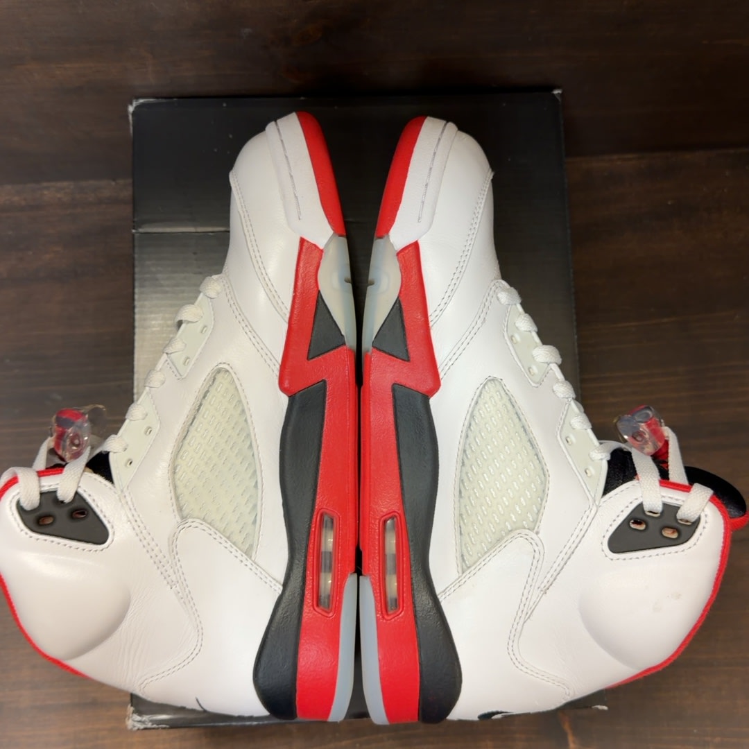 Jordan 5 Retro Fire Red Black Tongue (2025) - Image 5
